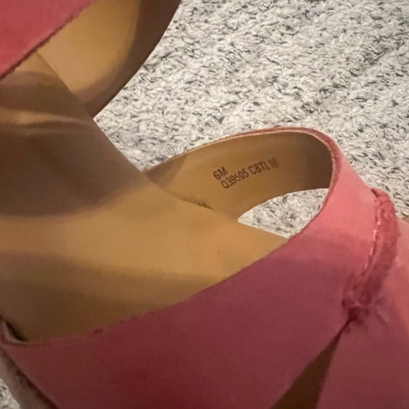 Kork-Ease Pink Wedge Sandals with Cork Platform - Picture 12 of 14